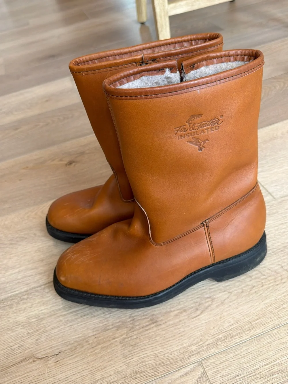FIN & FEATHER Vintage Insulated Brown Leather Pull On Boots Made in USA Mens 8.5